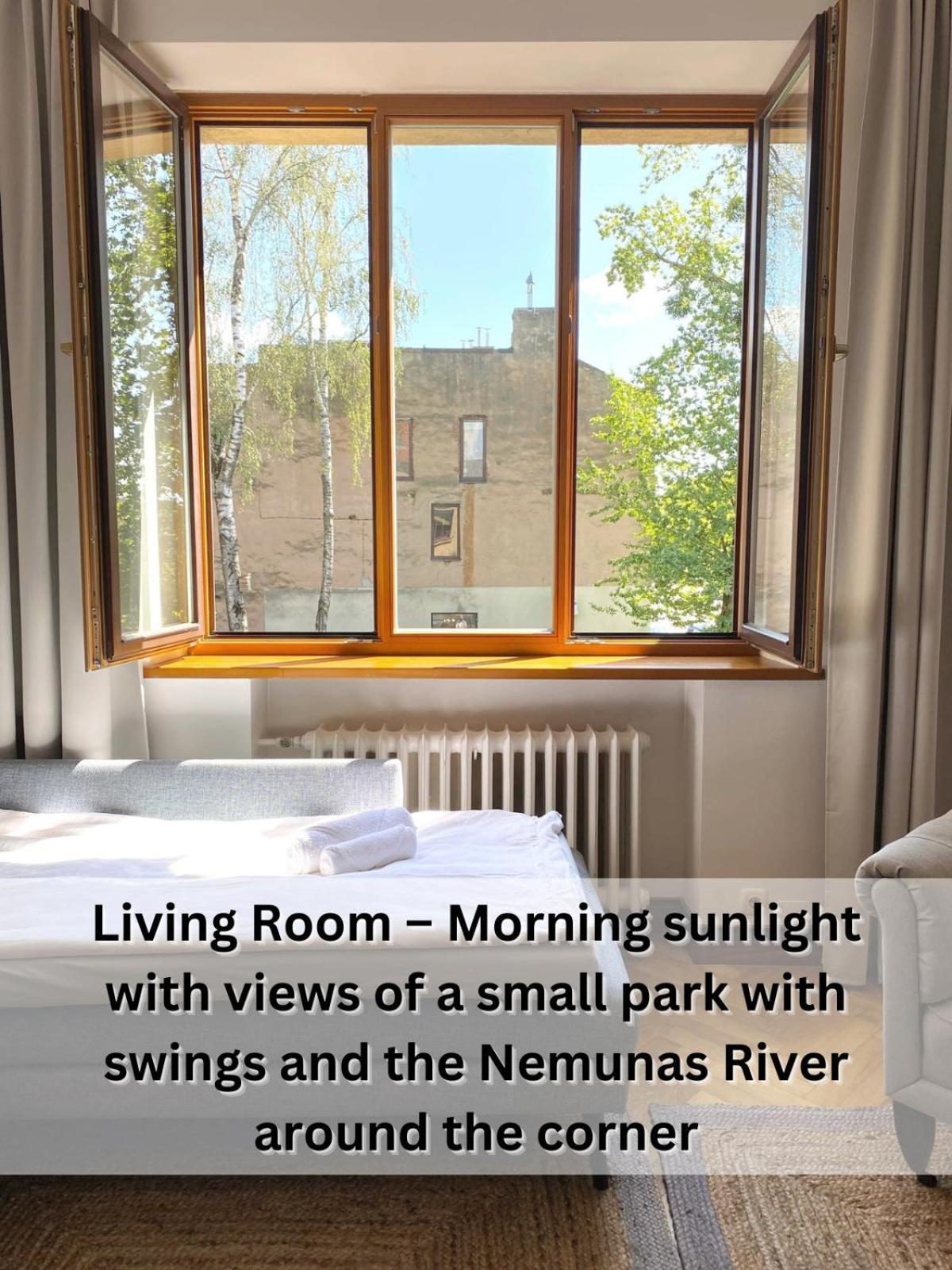 קובנה Spacious Old Town Apt, 3 Private Rooms, Sleeps 5-6 מראה חיצוני תמונה